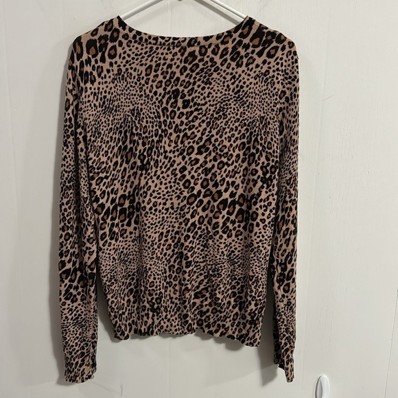 Time & True Leopard print cardigan Size L (12-14) good condition - Picture 6 of 6